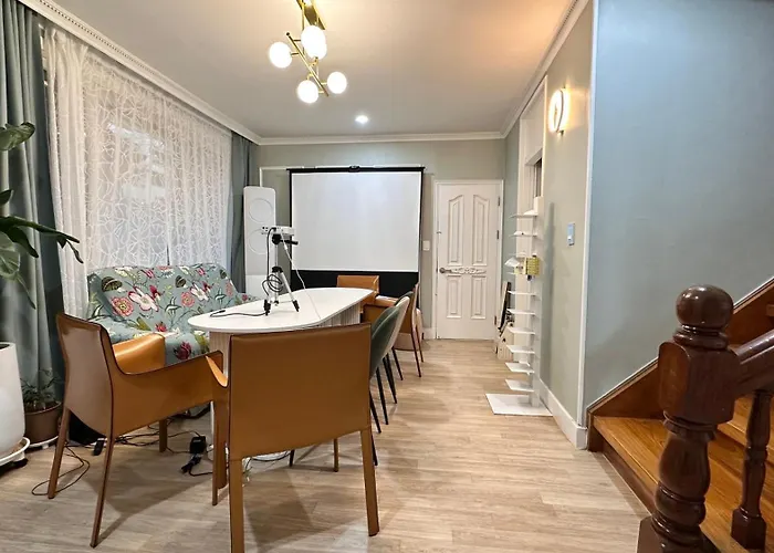 Shinnonhyun Dangam House Homestay